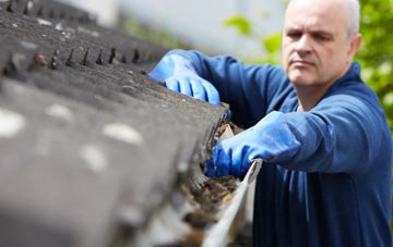 cleaning and inspecting Moel Tryfan roofs